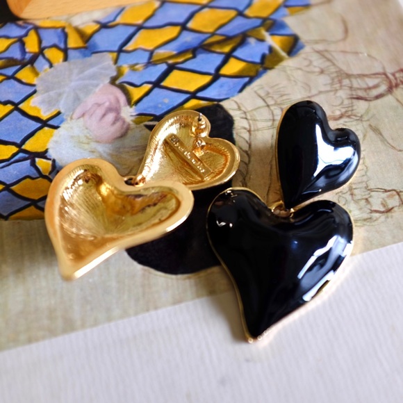 DOUBLE HEARTS STATEMENT DROP EARRING - Picture 3 of 8